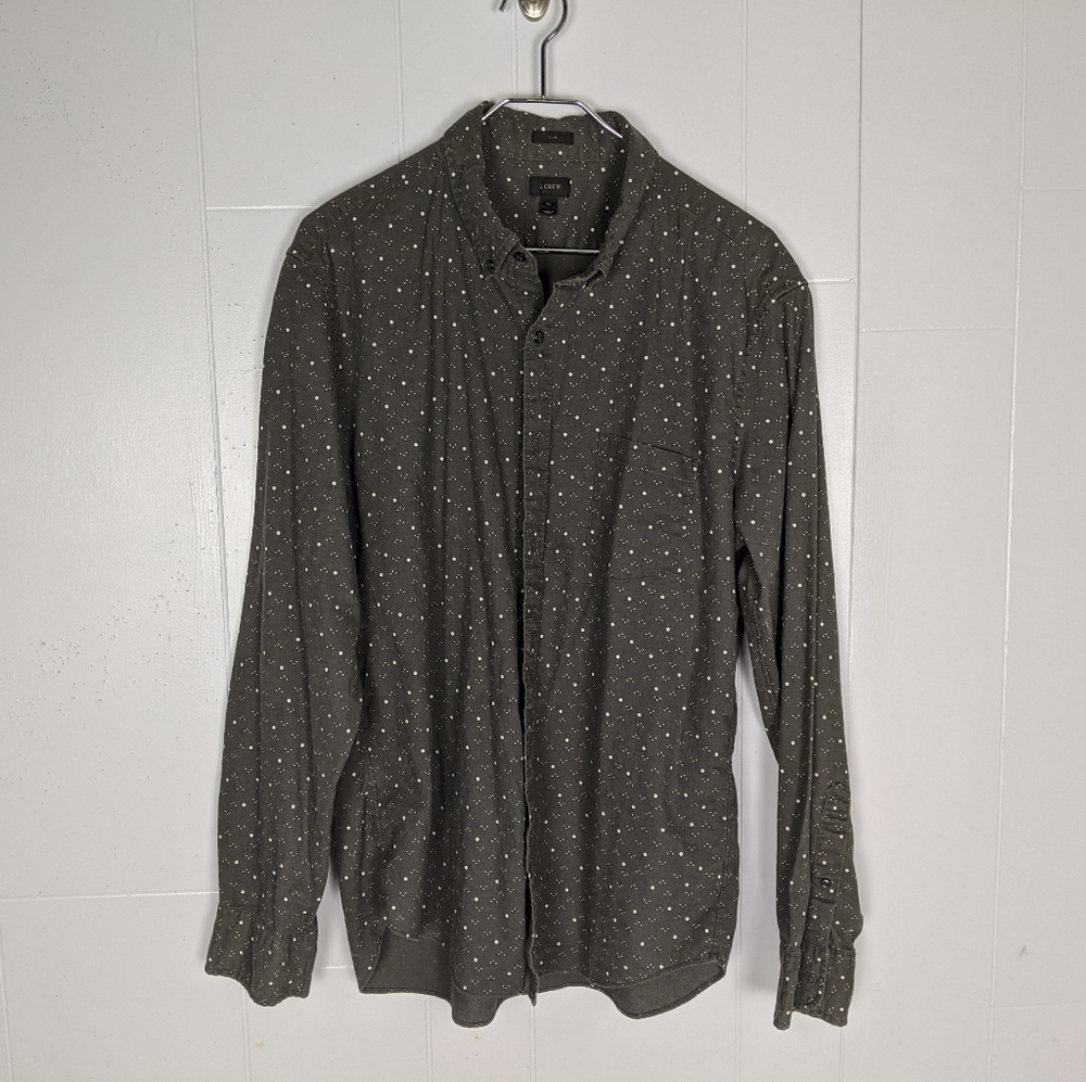 J Crew men's XL slim fit polka dot shirt